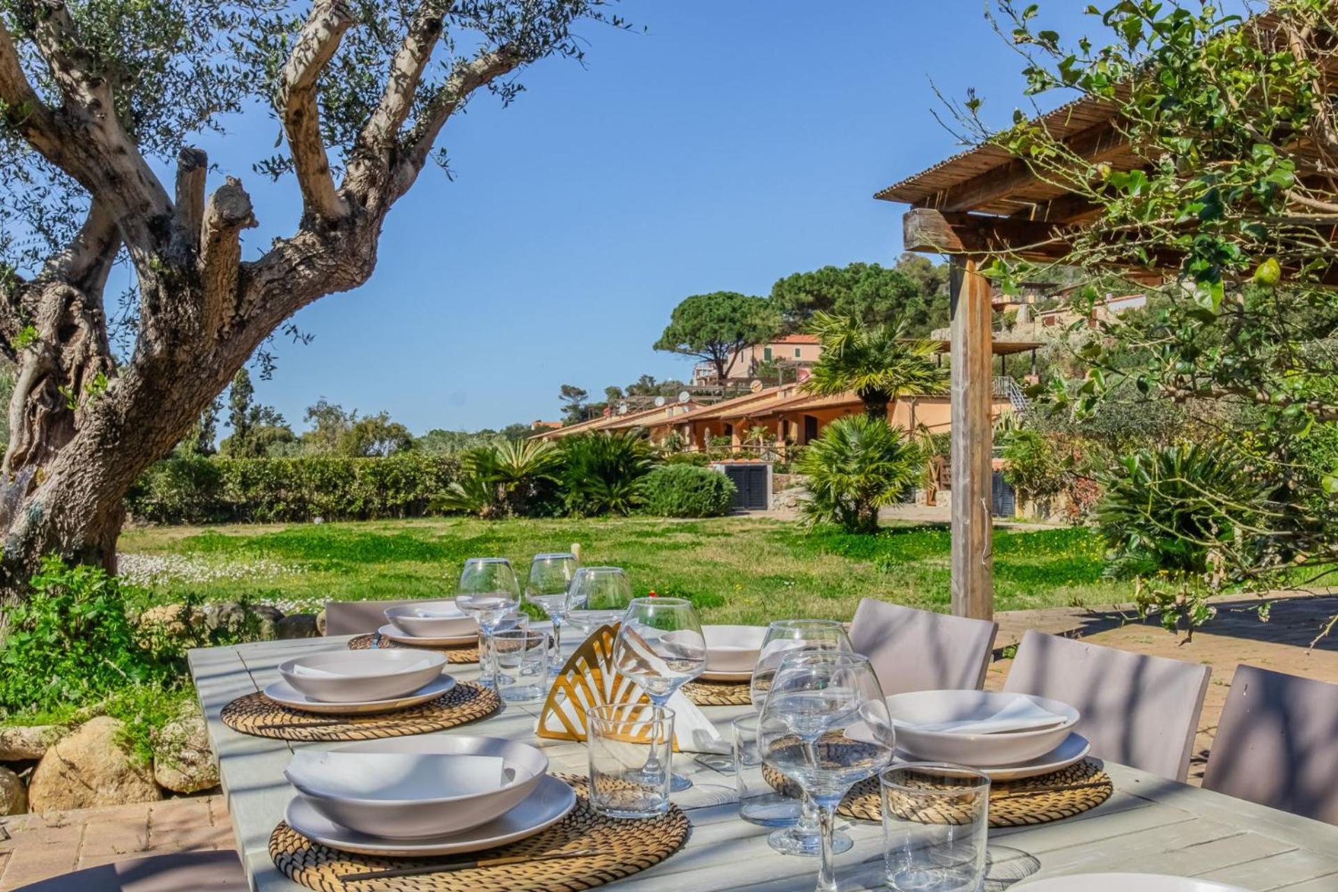 Villa Acquasalata Nisporto Exterior photo